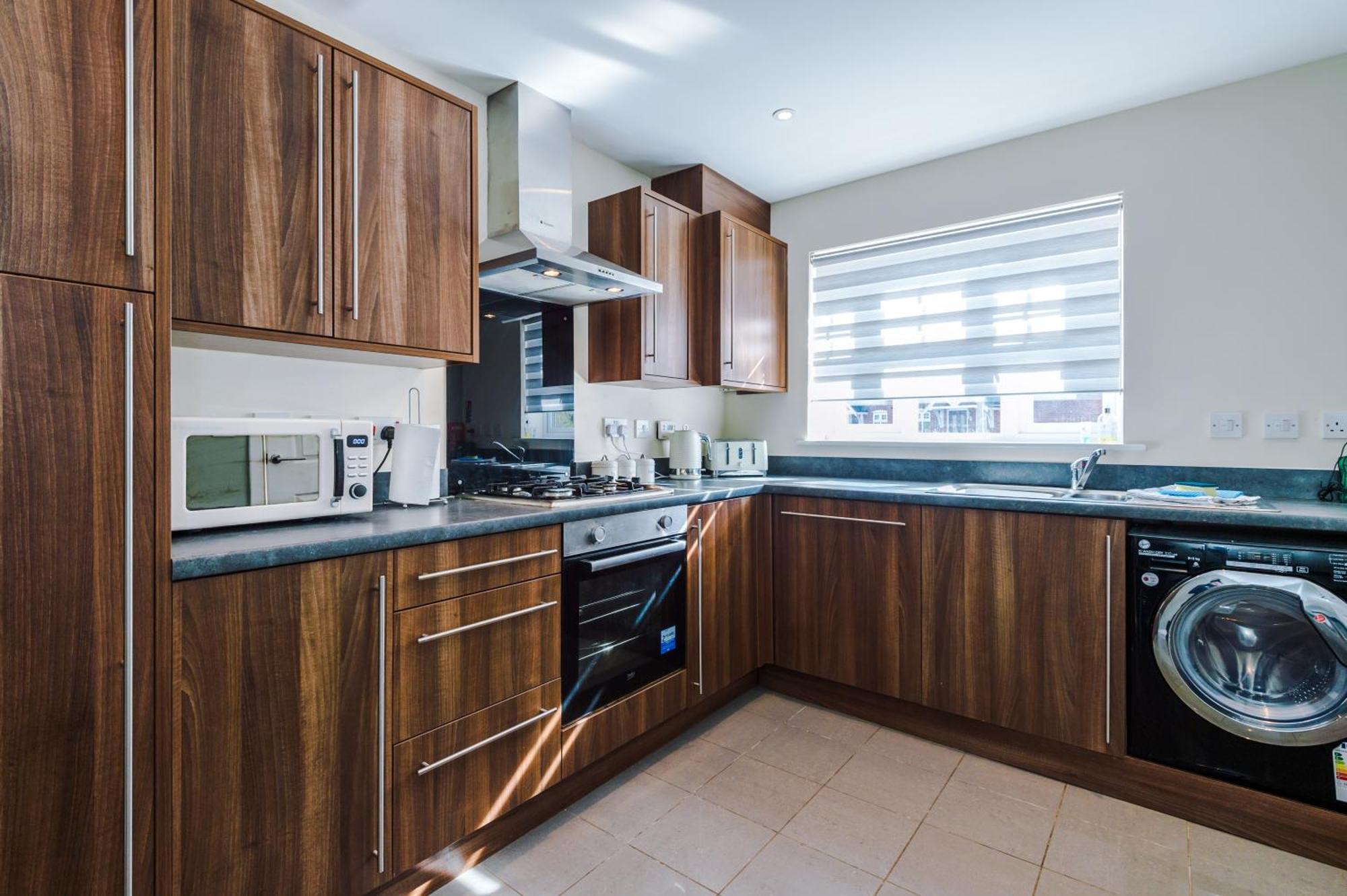 Modern Semi Detached In A Quiet Location, Driveway Parking Villa Ewloe Kültér fotó