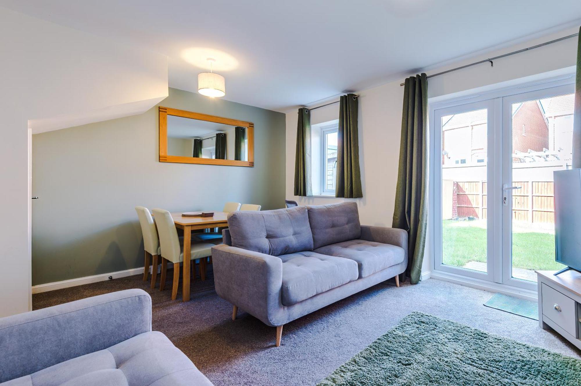 Modern Semi Detached In A Quiet Location, Driveway Parking Villa Ewloe Kültér fotó